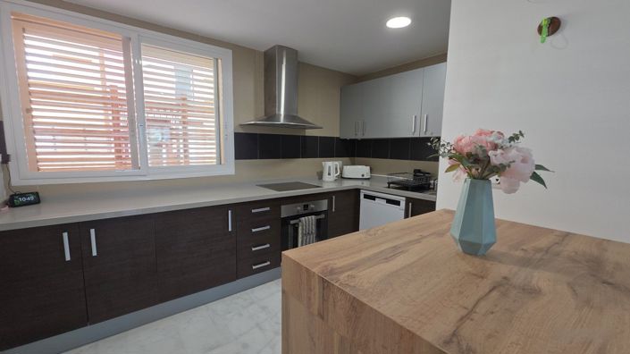 Image No.11-2 Bed Apartment for sale