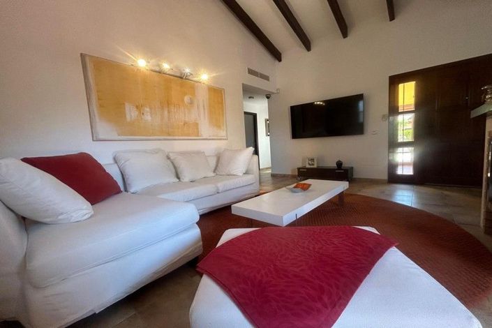 Image No.21-3 Bed House for sale