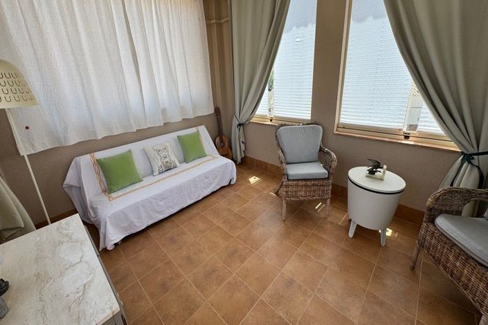 Image No.30-3 Bed House for sale