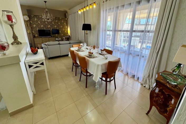 Image No.35-3 Bed House for sale