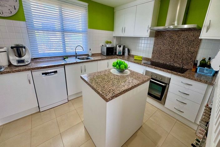 Image No.39-3 Bed House for sale