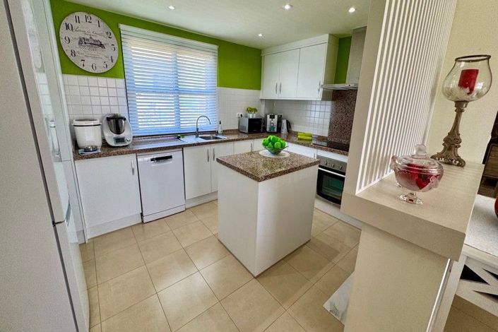 Image No.40-3 Bed House for sale