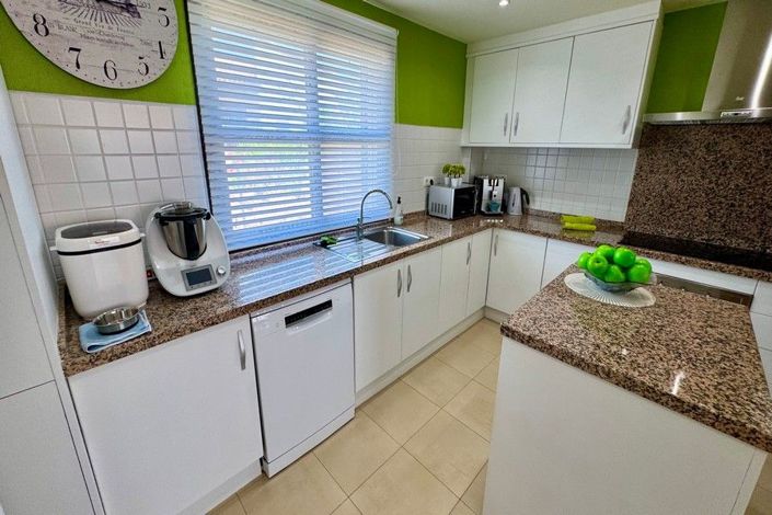 Image No.41-3 Bed House for sale
