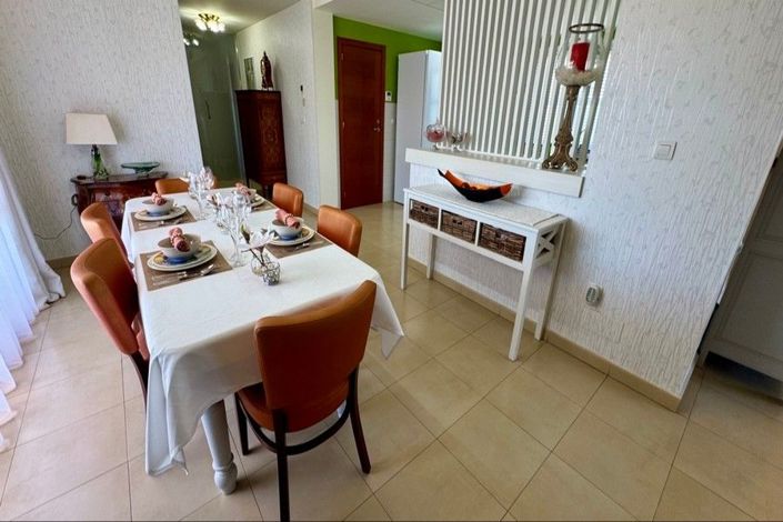 Image No.47-3 Bed House for sale