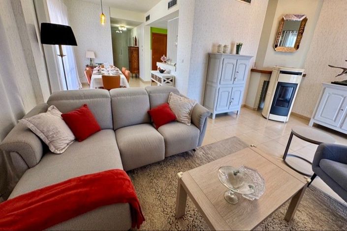 Image No.51-3 Bed House for sale
