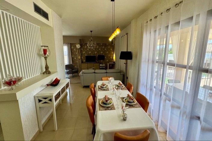 Image No.57-3 Bed House for sale