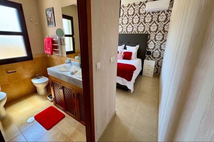 Image No.58-3 Bed House for sale