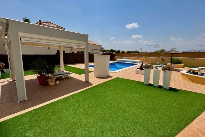 Image No.9-3 Bed House for sale