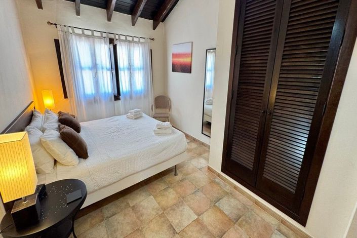 Image No.31-3 Bed House for sale