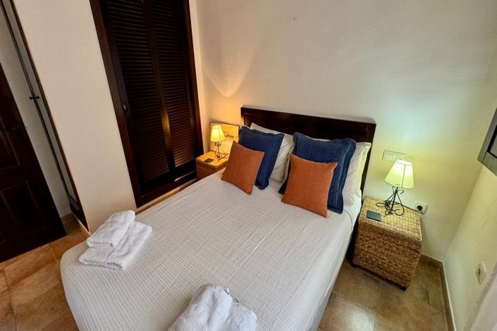 Image No.42-3 Bed House for sale