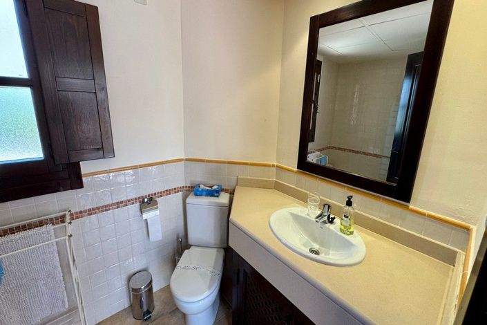 Image No.43-3 Bed House for sale
