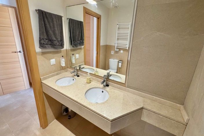 Image No.29-2 Bed Apartment for sale