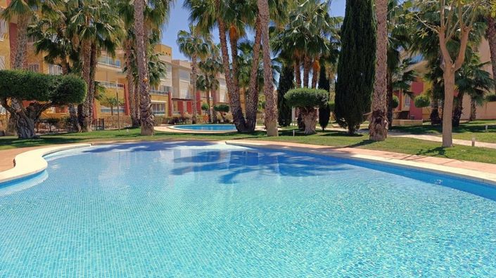 Image No.20-2 Bed Apartment for sale