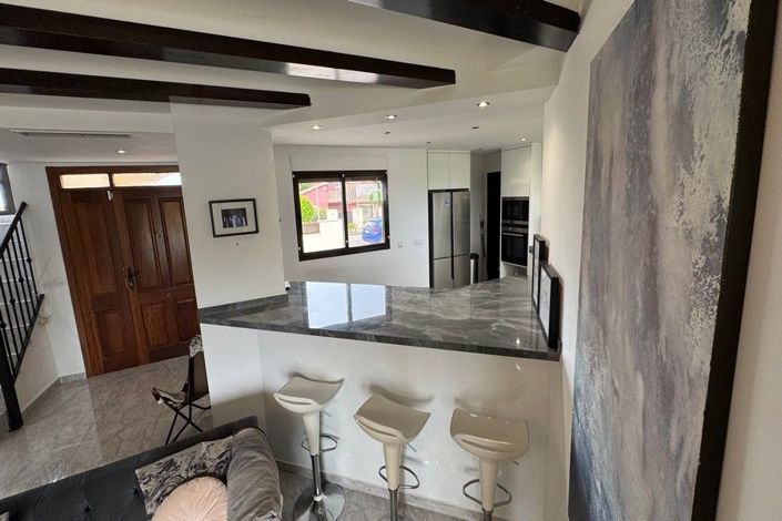 Image No.13-4 Bed Villa for sale