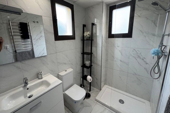 Image No.39-4 Bed Villa for sale