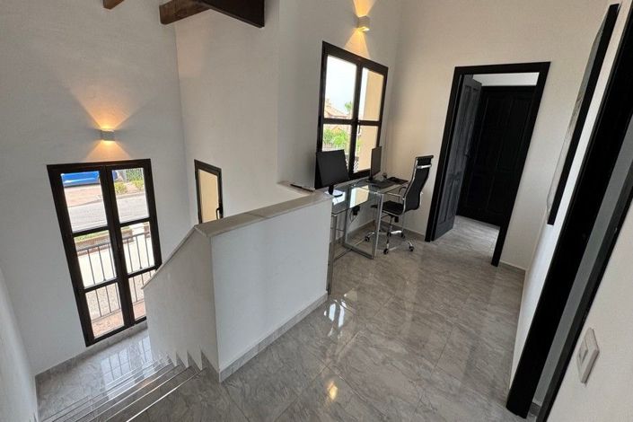 Image No.43-4 Bed Villa for sale