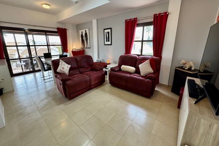 Image No.11-3 Bed House for sale