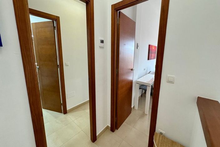 Image No.28-3 Bed House for sale
