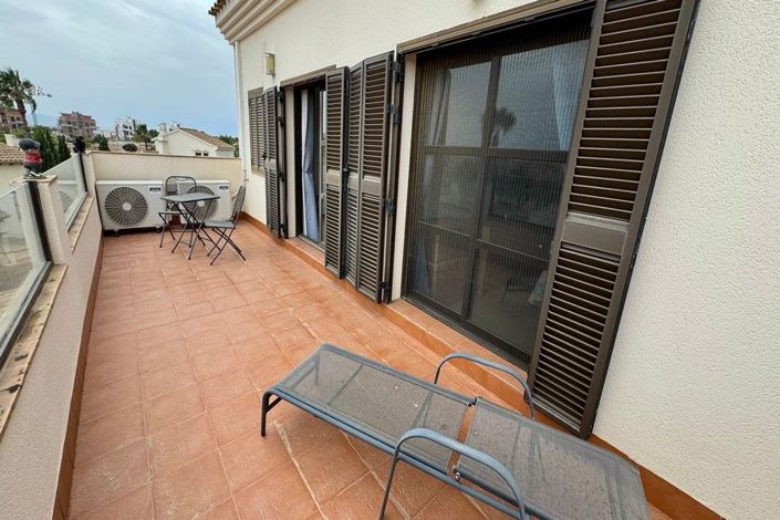 Image No.45-3 Bed House for sale
