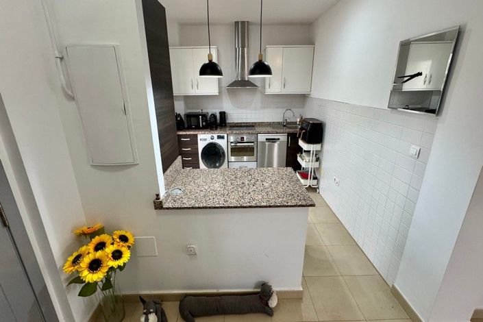 Image No.5-3 Bed House for sale
