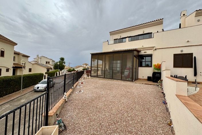 Image No.50-3 Bed House for sale