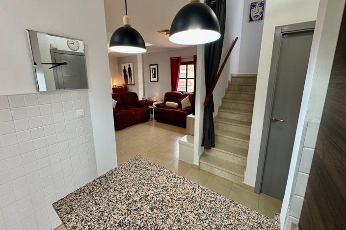 Image No.9-3 Bed House for sale