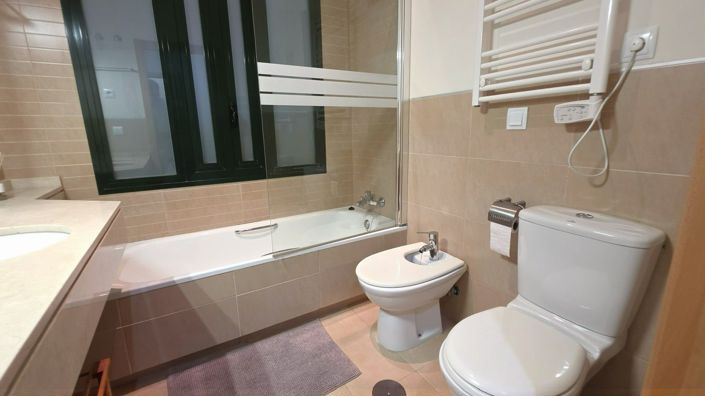 Image No.18-2 Bed Apartment for sale