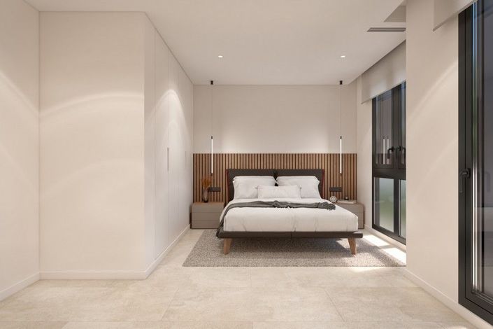 Image No.8-3 Bed House for sale