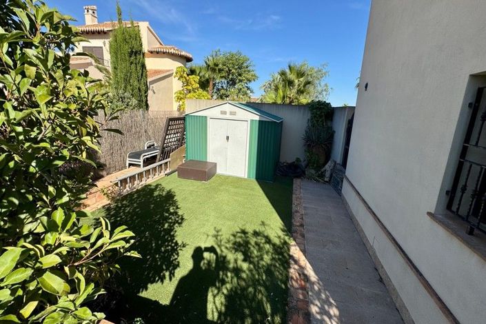 Image No.3-3 Bed Villa for sale