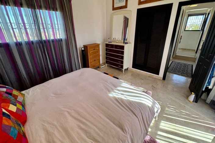 Image No.57-3 Bed Villa for sale