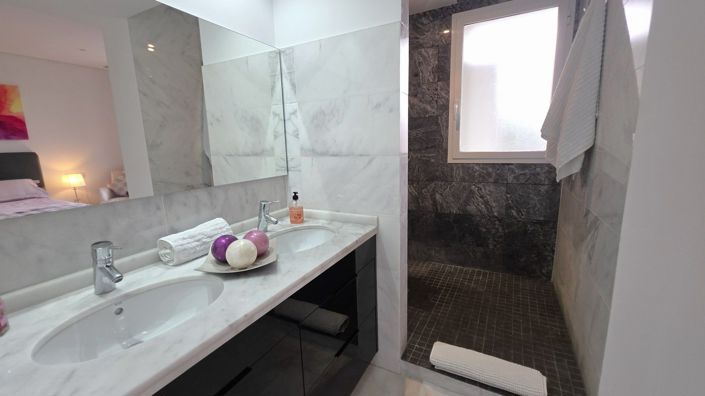 Image No.26-2 Bed Apartment for sale