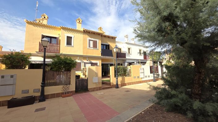 Image No.3-3 Bed House for sale