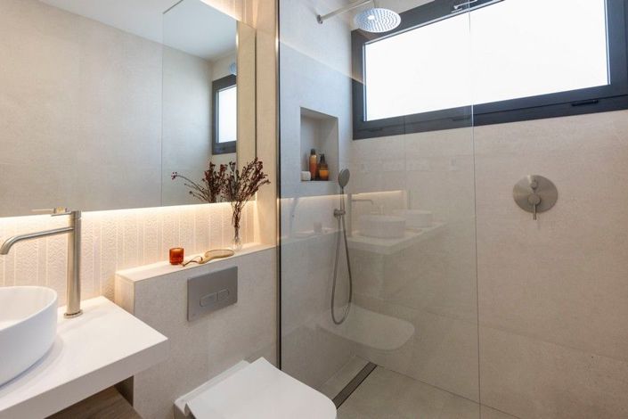 Image No.40-3 Bed House for sale