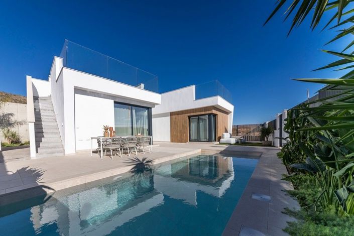 Image No.41-3 Bed House for sale