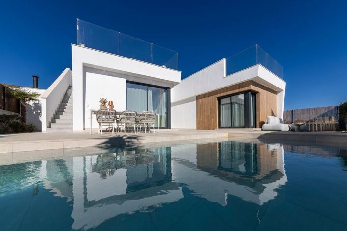 Image No.43-3 Bed House for sale
