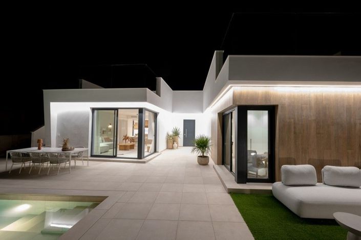 Image No.56-3 Bed House for sale