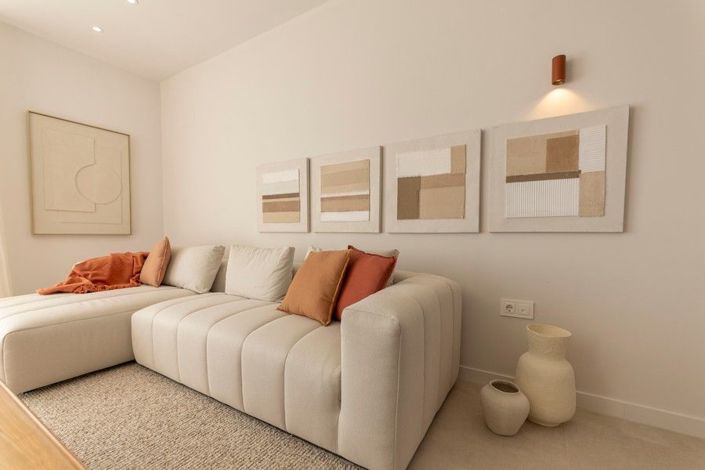 Image No.9-3 Bed House for sale