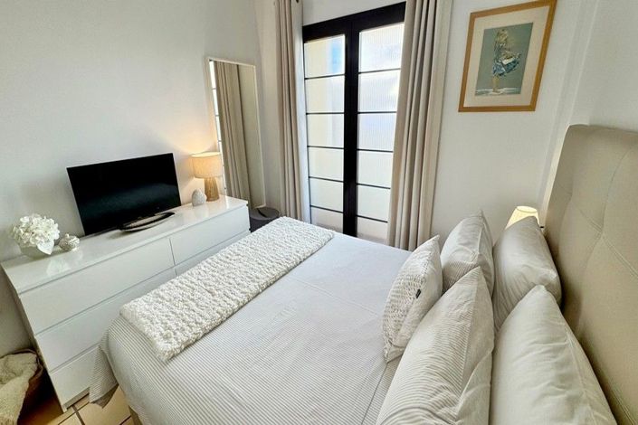 Image No.23-2 Bed Apartment for sale