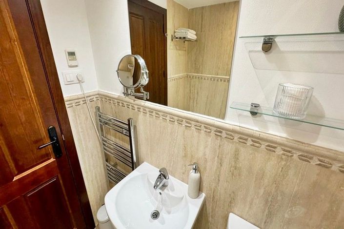Image No.26-2 Bed Apartment for sale