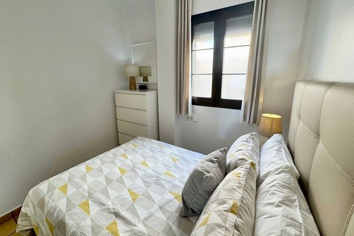 Image No.32-2 Bed Apartment for sale