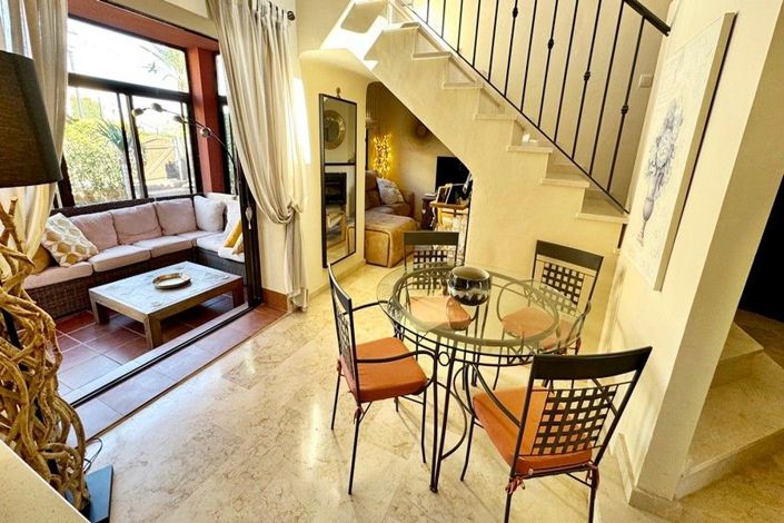 Image No.12-3 Bed House for sale