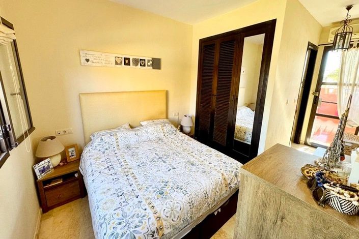 Image No.39-3 Bed House for sale