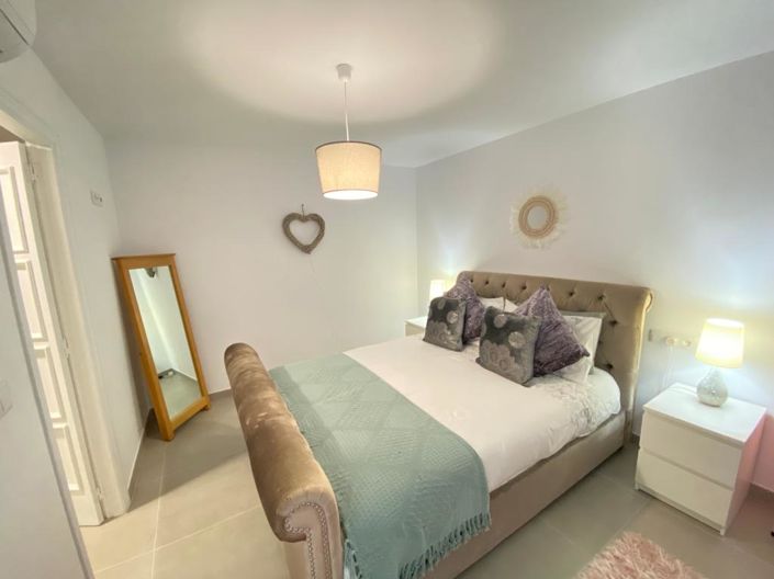 Image No.21-3 Bed Apartment for sale