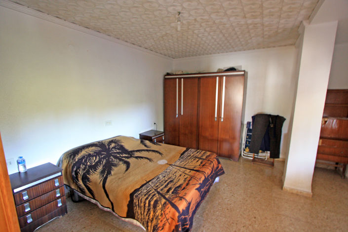 Image No.13-9 Bed Villa for sale