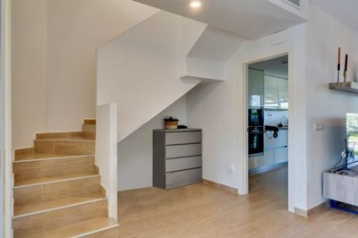 4c7c2981a405d3f345ecb549d2300ef4