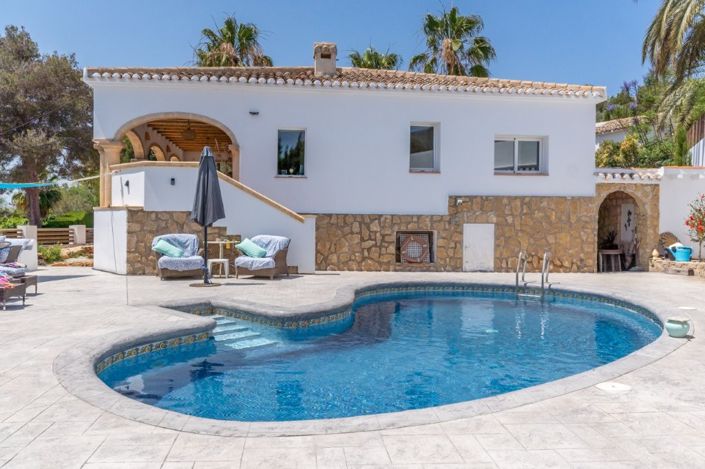 Image No.1-5 Bed Villa for sale