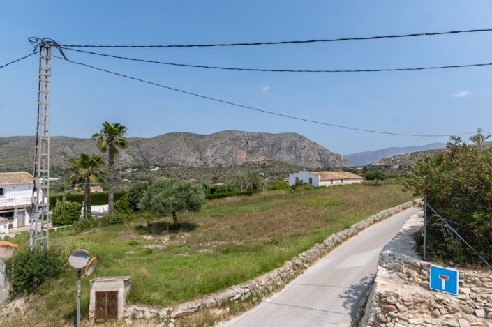 Image No.23-4 Bed Property for sale