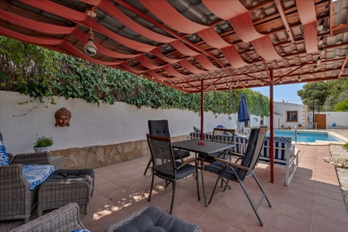 Image No.26-4 Bed Property for sale