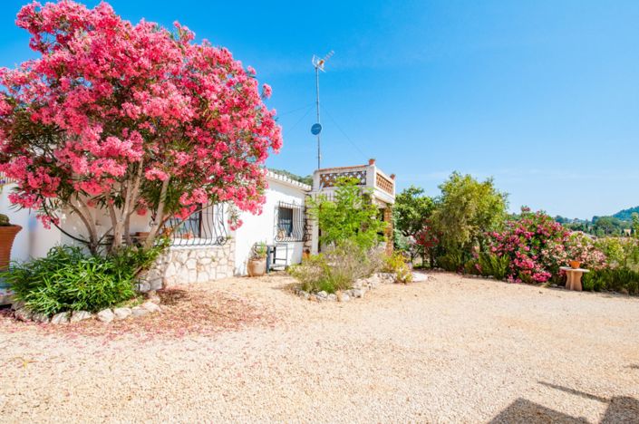 Image No.25-4 Bed Property for sale