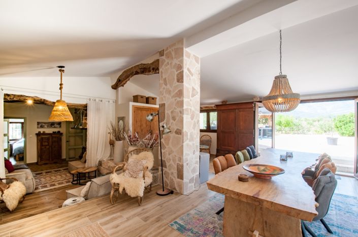 Image No.6-4 Bed Property for sale